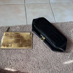 ESTEE LAUDER Chic Black and Gold Embossed Clutch Duo